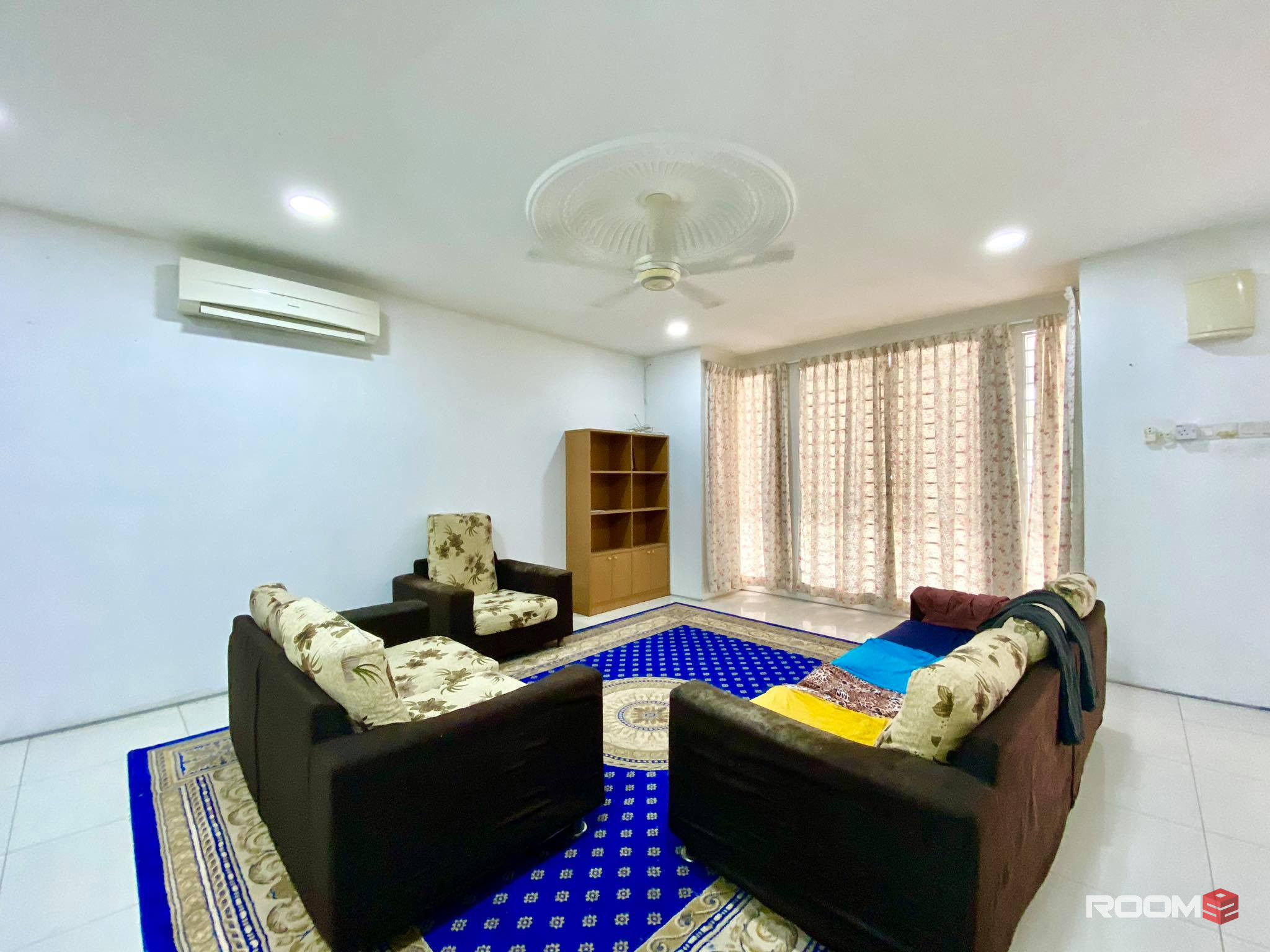 Bilik Sewa Balakong(free wifi) (Silk Residence) (Sungai Long) (AEON Cheras Selatan)(KTM)(The Mines) Taman Mesra Utama
