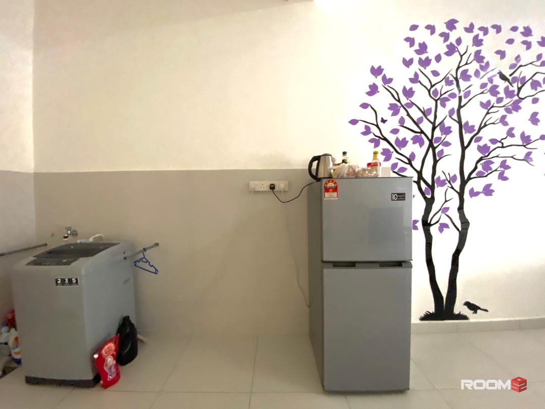Middle Room at Bandar Mahkota Cheras, Cheras South 🌞 Bilik Sewa Cheras [Attach Toilet  📌] Sunstone Villa, BMC, Sg Long