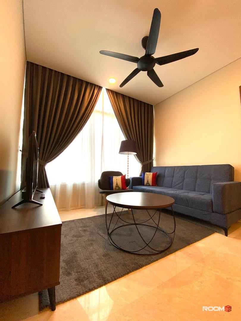 KLCC Fully Furnished Female Unit Master Room For Rent - FREE UTILITIES INTERNET