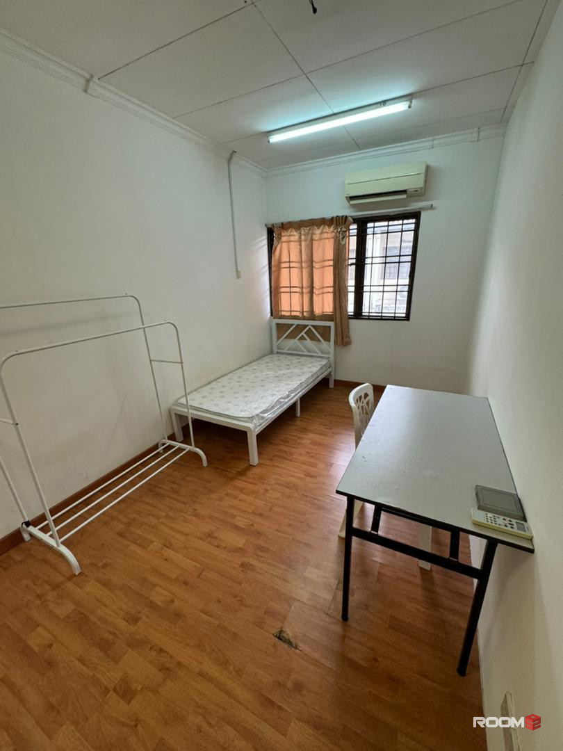 1 Month Deposit ❗❗❗❗ Private room with window/ Without window For Rent In Klang Valley
