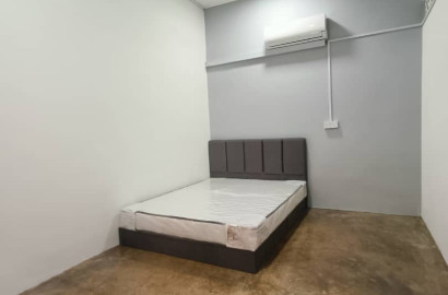 Fully Furnished Room For Rent At IOI Mall Puchong (Master Bedroom)