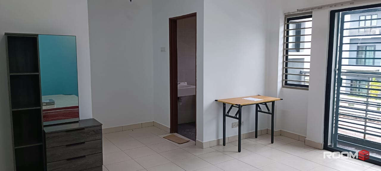 Bandar Puteri Klang Master Room