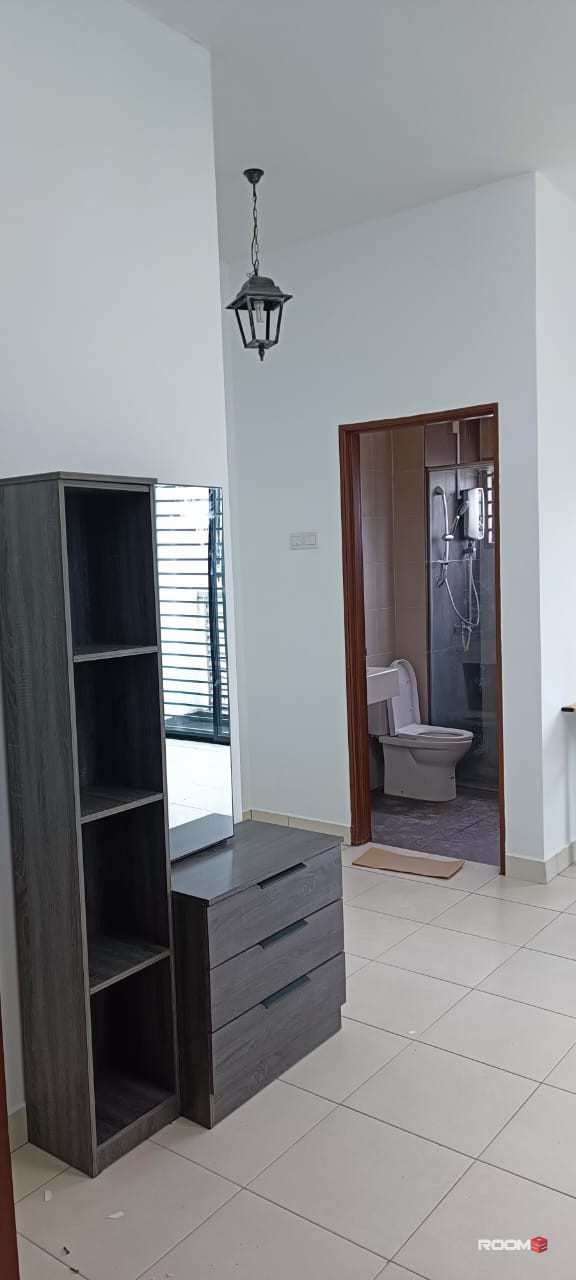 Bandar Puteri Klang Master Room