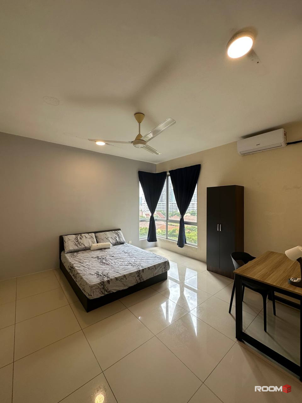 Available on April 03, 2022 onwards Desa Setapak KL, Master Room For Rent (allow by 2 people to sharing)