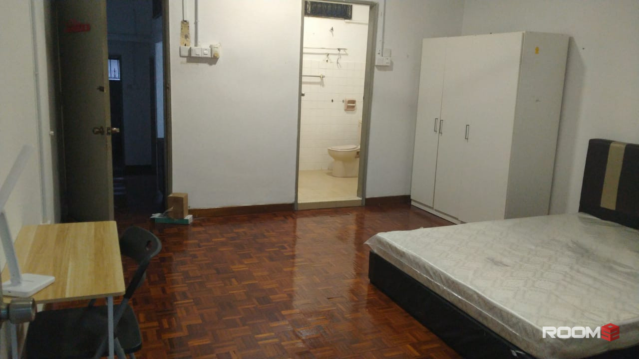 Rooms for Rent @ PJ SS2 Link House (New) walk to Town Centre & Shoplots