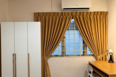 🔥De Tropicana, Kuchai Lama📍New Medium Room🔥Fully Furnish 10” Mattress Aircond Wardrobe Table Chair