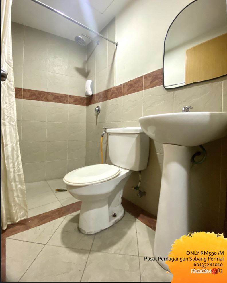 | Fully Furnished Master Room Pusat Perdagangan Subang Permai⚡️Plenty of Car Park Available🌟Private Bathroom🌟Last Room