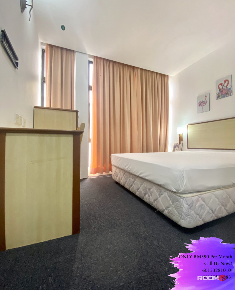 | Fully Furnished Master Room Pusat Perdagangan Subang Permai⚡️Plenty of Car Park Available🌟Private Bathroom🌟Last Room