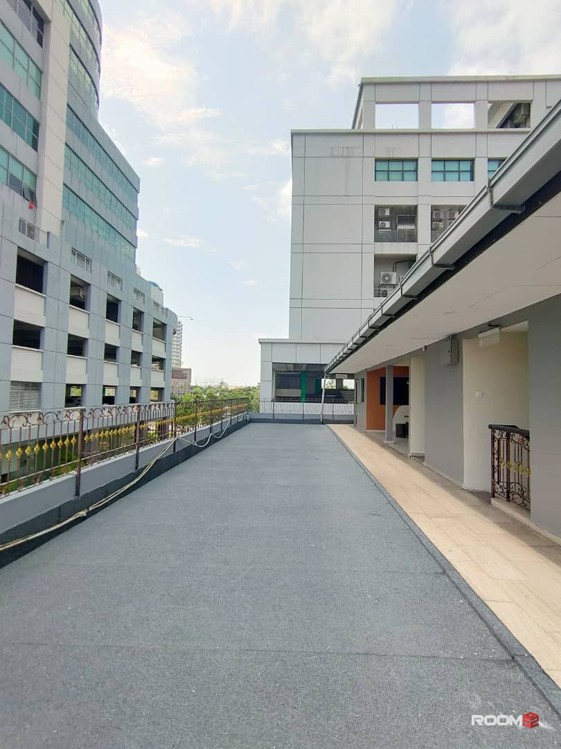 Nearby Taman Intan📍 0 Depo❗3 Mins Walk to Intan Millennium Square🛒🛍️