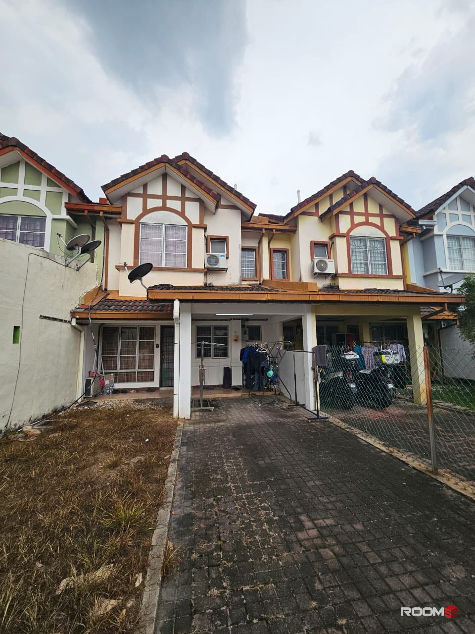 comfy-aircone-room-putra-heights-subang-jaya-to-rent
