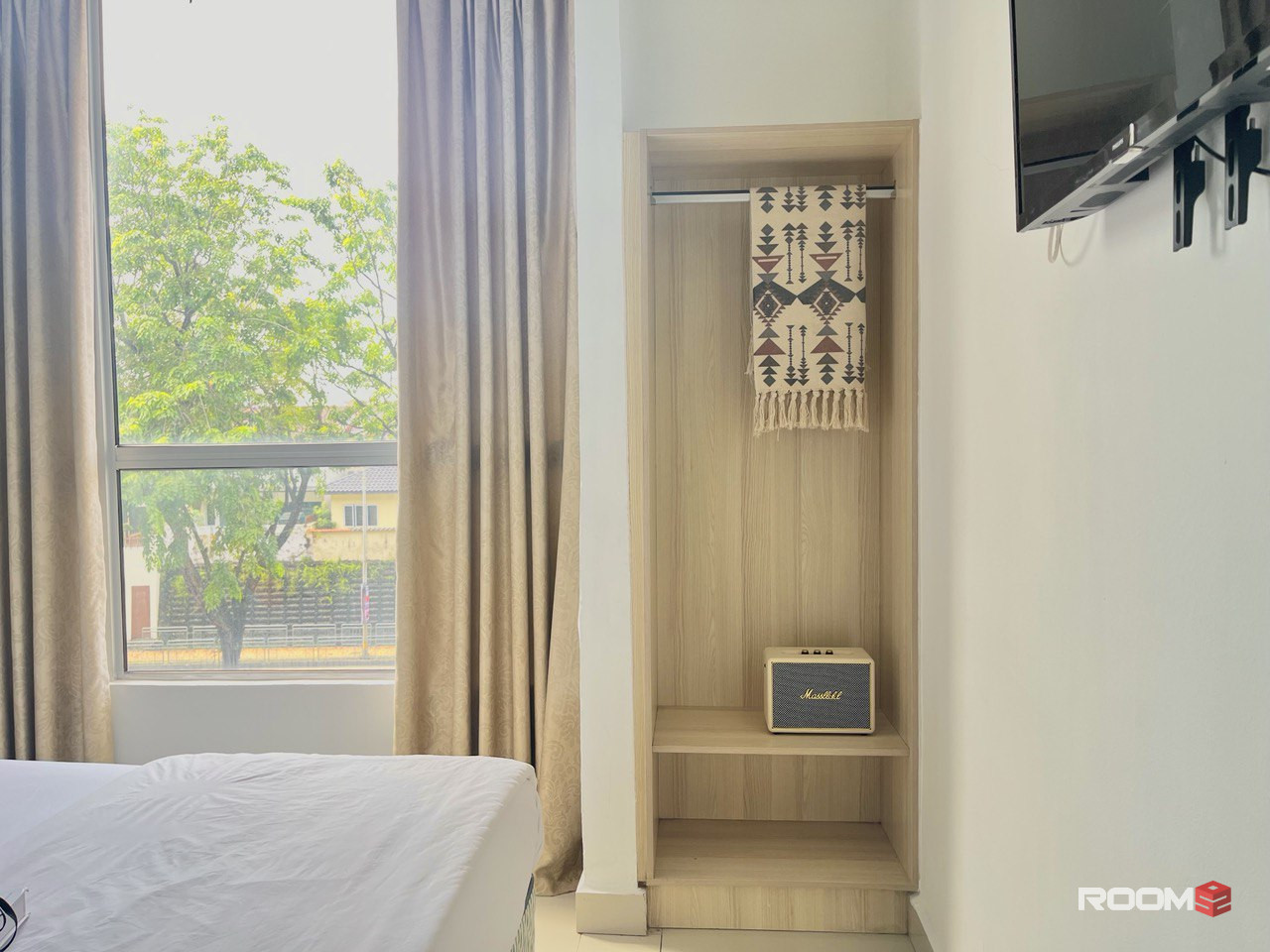 Save Your Money 💰 From Pay Deposit To Landlord 🖐🏽 Let's Rent With Us ‼️ At Damansara Inn 👍🏻