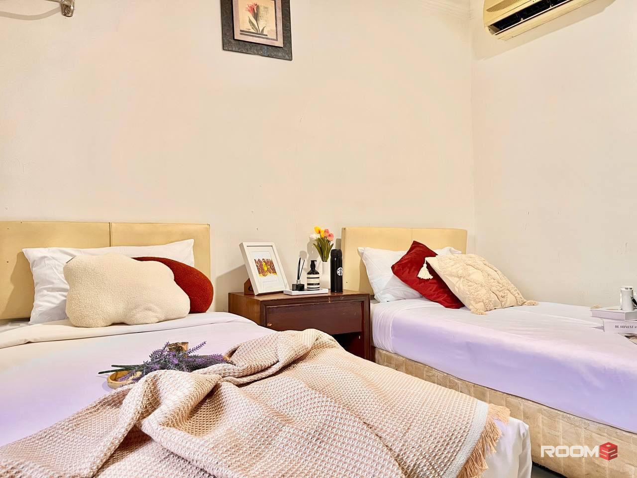 👉🏻😤 You Pay What You Deserve 😷 Cozy Room At Check Inn Pudu 😍 Limited 🖐🏻 Only 1 Room LEFT ‼️