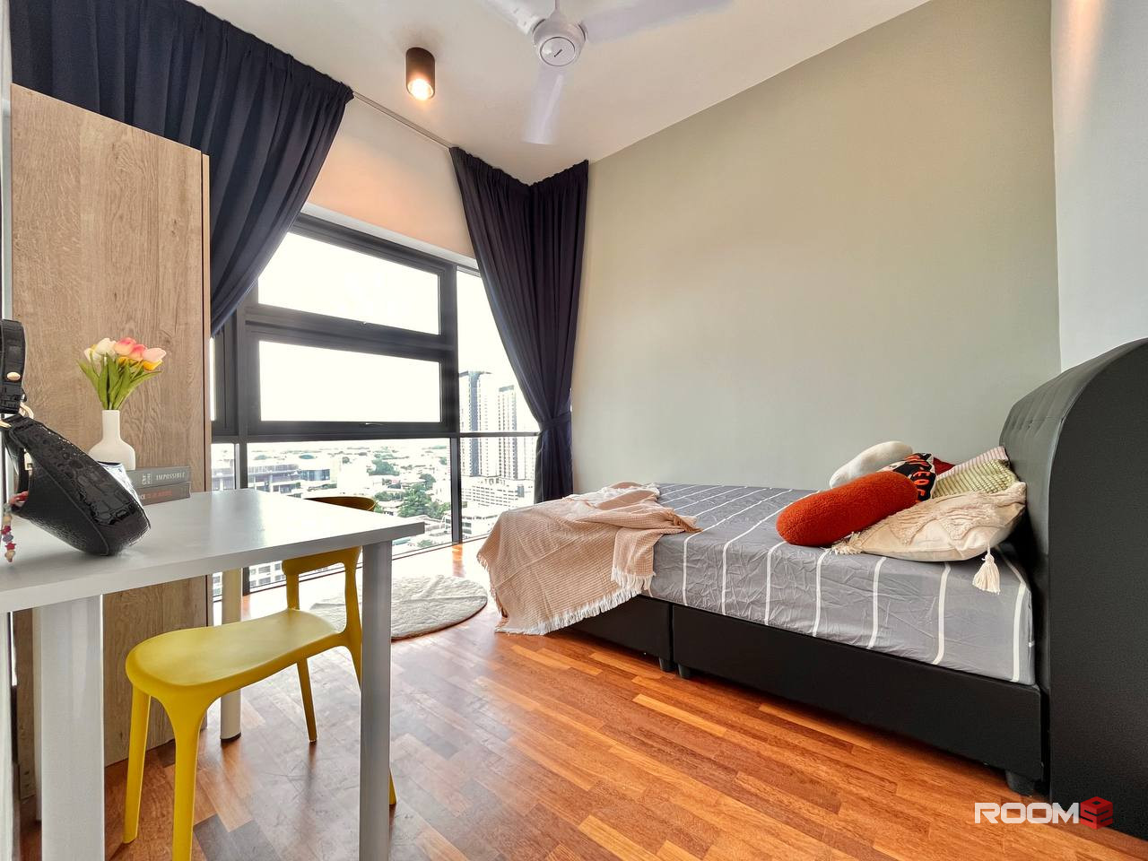 Make Your Lifestyle Better ✨ With Fully Furnished Room 💯 At Petaling Jaya 👍🏻 You Won't Regret 💯