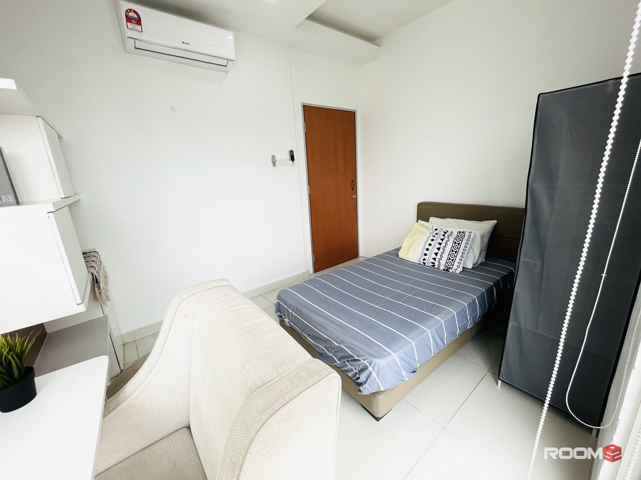 😭 Tired Searching For ZERO Deposit Room? 😥 Don't Worry ✋🏻 We Can Help You 😍 Contact Us Now ‼️