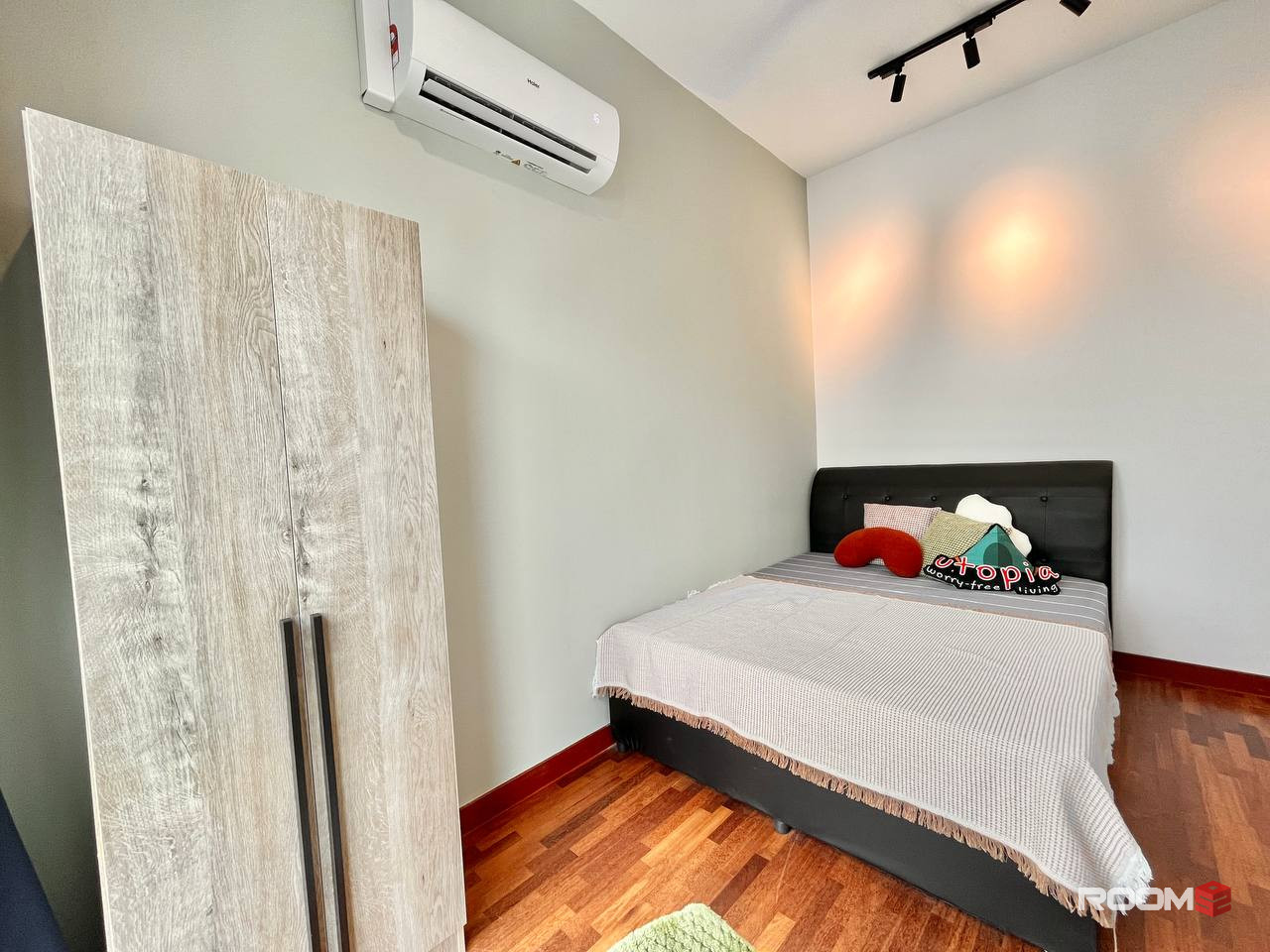 Save Your Money 💰 From Pay Deposit To Landlord 😱 Fully Furnished Room With Private Toilet 😍