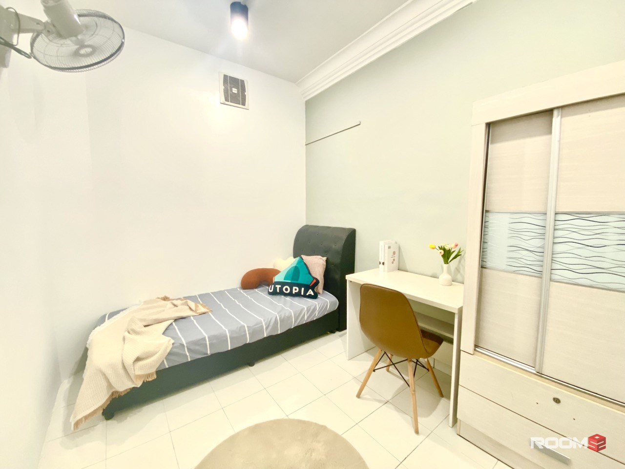 🧐 Urgent Need Room Rental? 🤔 But Haven't Found The Best? 🫤 Don't Worry 🖐🏻 We Got You ‼️ In PWTC Area 😍