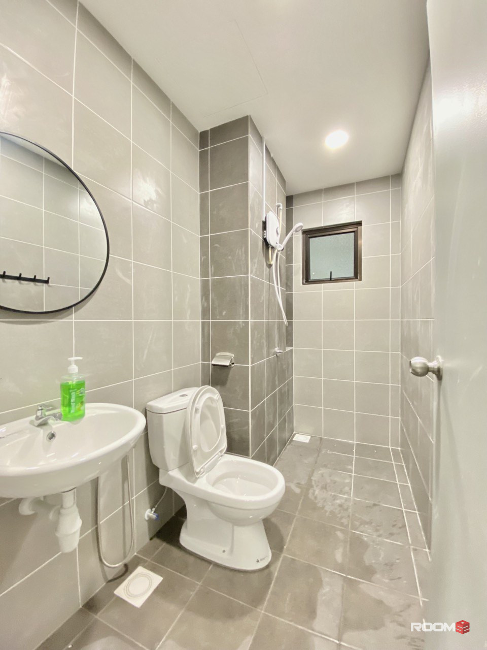 Save More Money 💰👍🏽 Single Room In Female Unit In Cheras KL 😱👩🏻 One Room LEFT ‼️