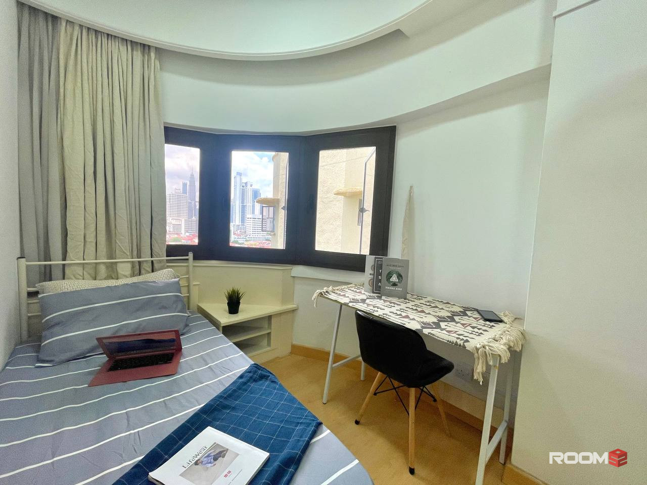 Rent Fully Furnished Room 💯👍🏻 At Villa Puteri👏🏻 Near To KTM Putra & LRT PWTC 🚄
