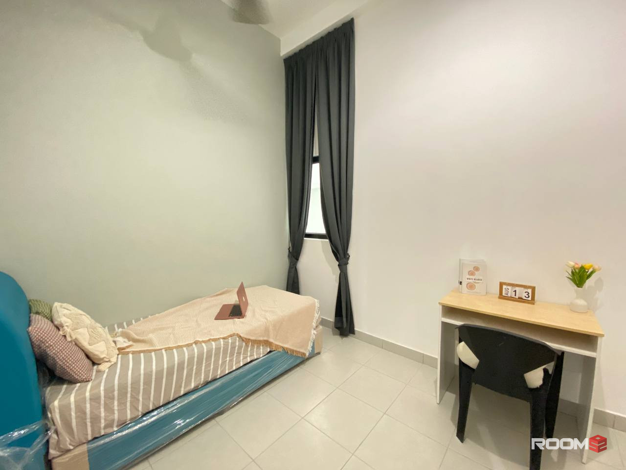 Convenience and Comfort [ Female Unit] ⭐🛋️ : Stay Only 5 Min Walk To MRT Bandar Tun Hussein Onn 🚆