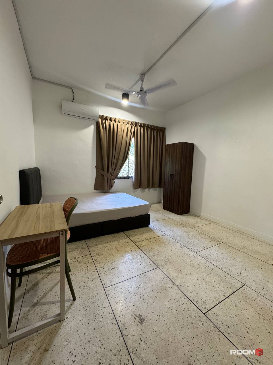 💥 Low Deposit Offer 🎁 Cozy Room 🚿 Near City Square & JBCC 🏙️