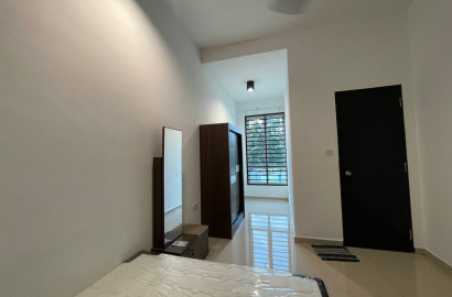 Rent Room Sendayan/ Seremban Negeri Sembilan Fully Furnished Private Toilet Female Unit