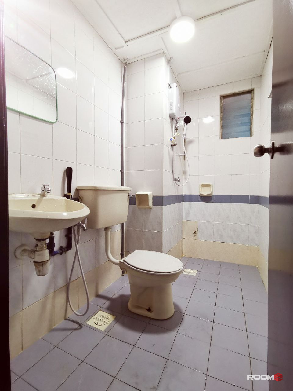 The Best Accomodation 🧕 [𝓕𝓔𝓜𝓐𝓛𝓔 𝓞𝓝𝓛𝓨] Balista Hijayu, Sendayan 📣 Rare Vacancy ❗More Privacy 🚀 Near To D'Tem