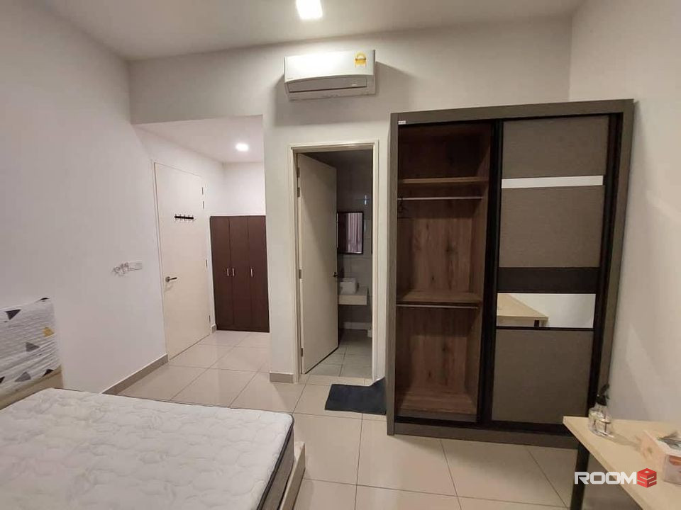 [2 Min Walk to LRT] Newly Renovated - Putra Suria Residence