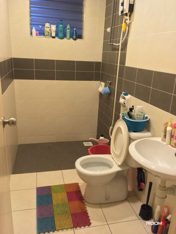 [2 Min Walk to LRT] Newly Renovated - Putra Suria Residence