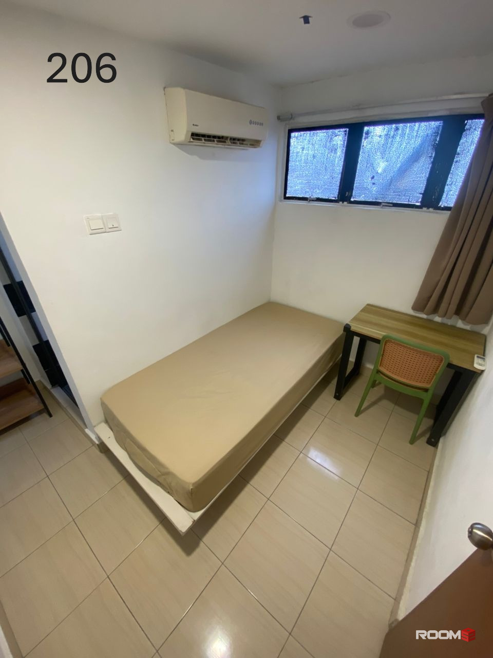 🏙️ Affordable Room Near UPM & MRT 🚆✨