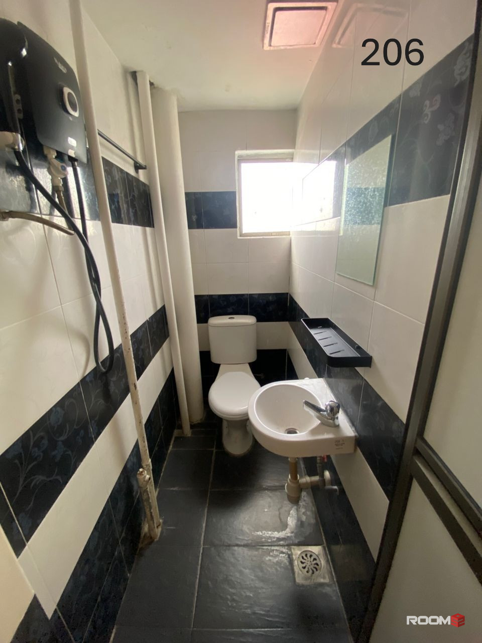 🔥 Move-In Ready Student Room @ Seri Kembangan 🎓🏡