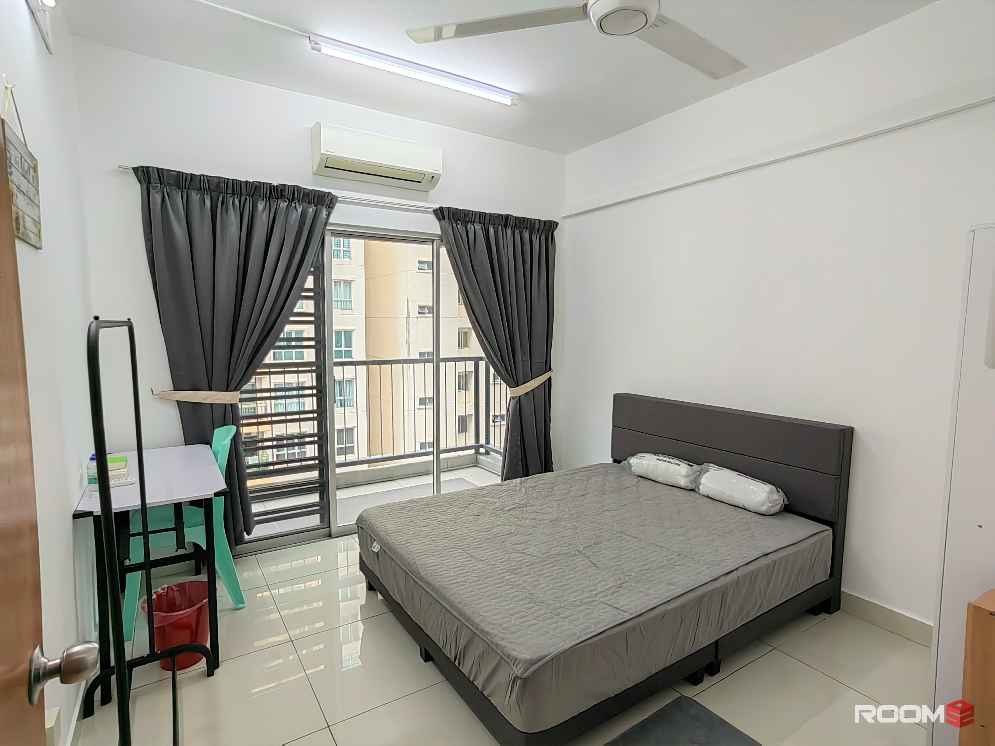 3.1m x 4.4m (151 sq ft) Room with private balcony Spring Avenue Kuchai Lama