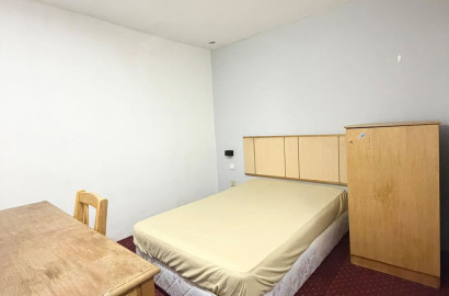 A cosy #private room attached bathroom. #skip traffic jam, just #stay, play and work easily in the #IOI Puchong Jaya