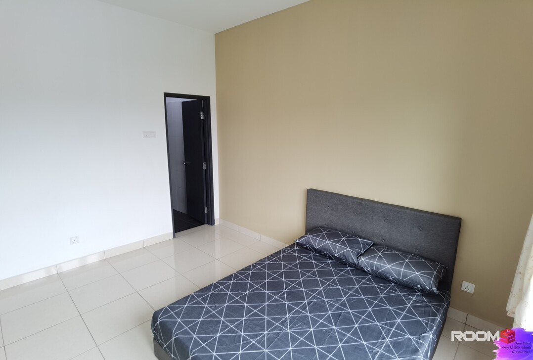 Master Room at Saville, Kajang Jalan Reko Near MRT Kajang UKM Bangi Kajang Town