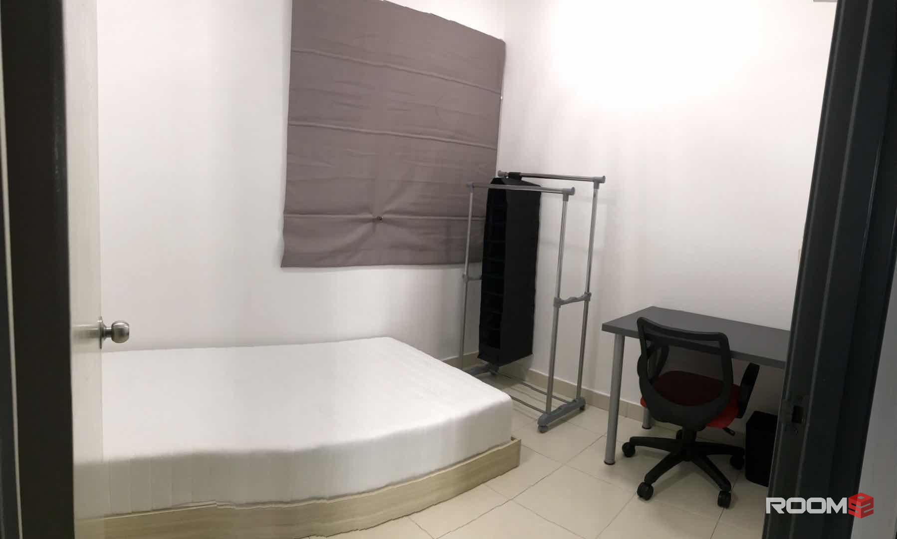 Small Room Female unit to rent