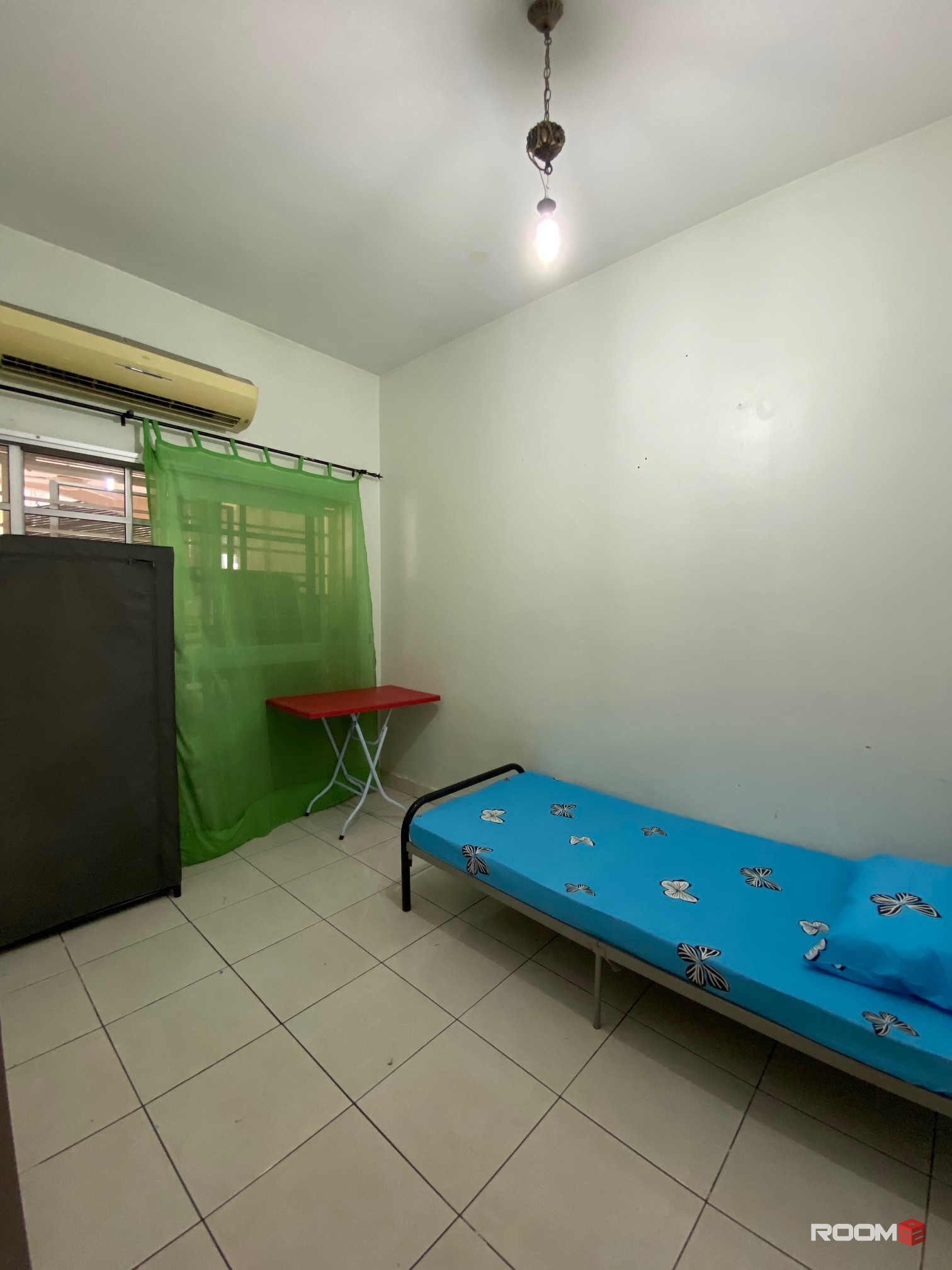 2 rooms left @ Puteri 6 link hse near Mcd, Giant, LRT, Food Court, Bmw