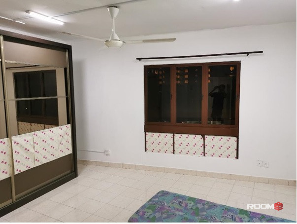 Master Room For Rent at Palm Spring Condominium