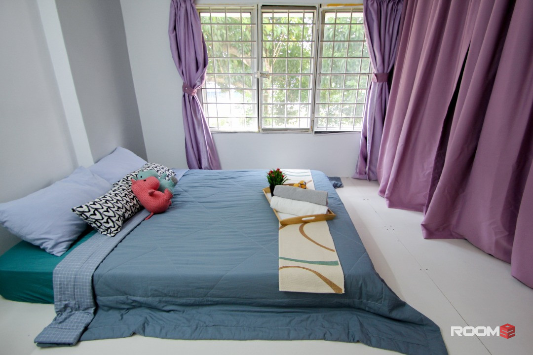 Danau Idaman @ Taman Desa - Master Room with Private Bathroom