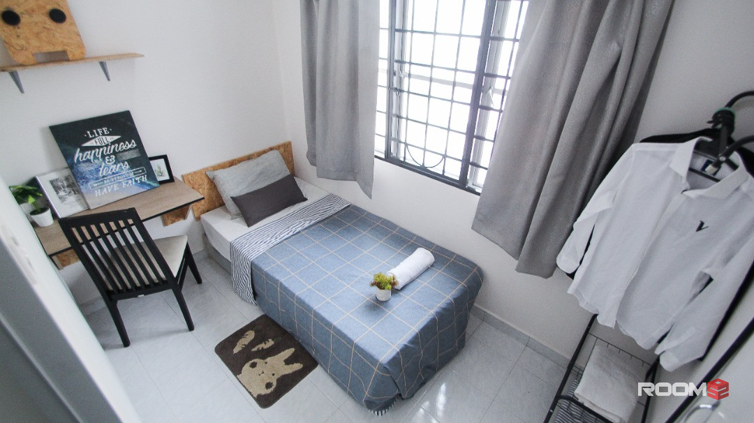 FULLY FURNISHED SINGLE ROOM AIRCONDITIONED IN KOTA DAMANSARA