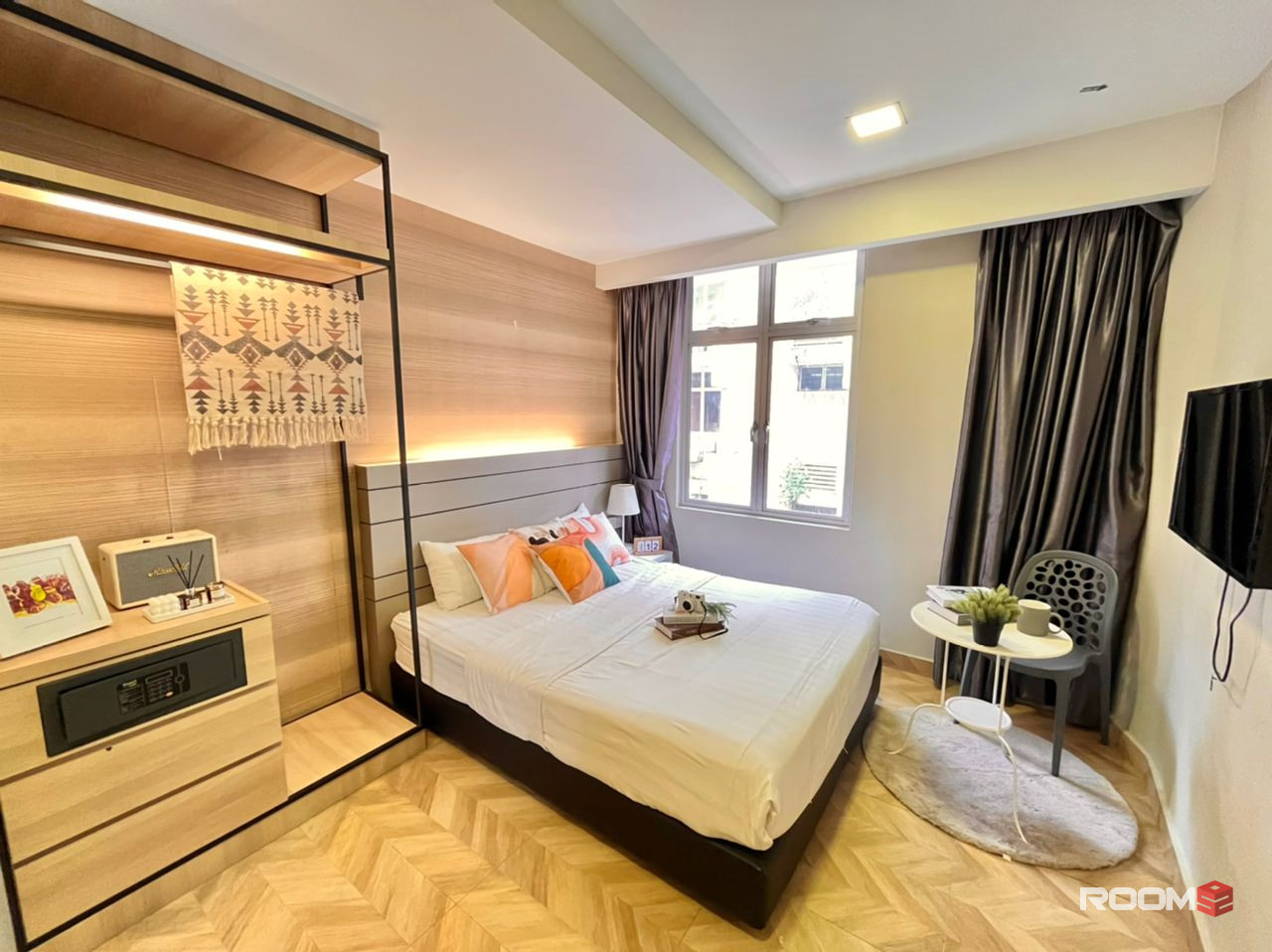 Trusted! 👀 Free Wifi & Free Cleaning🧹 😍ZERO DEPOSIT😍 Middle room for rent at Setapak with private 🛁bathroom