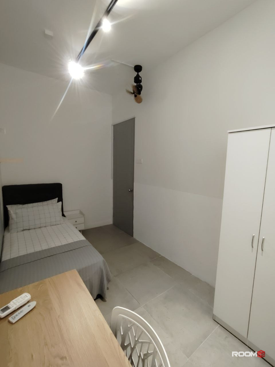 🛏️ Single Room @ Female Unit 🛏️📚 Easy Access To Uni/College 📚 🚎 FREE Shuttle Van For Student 🚎