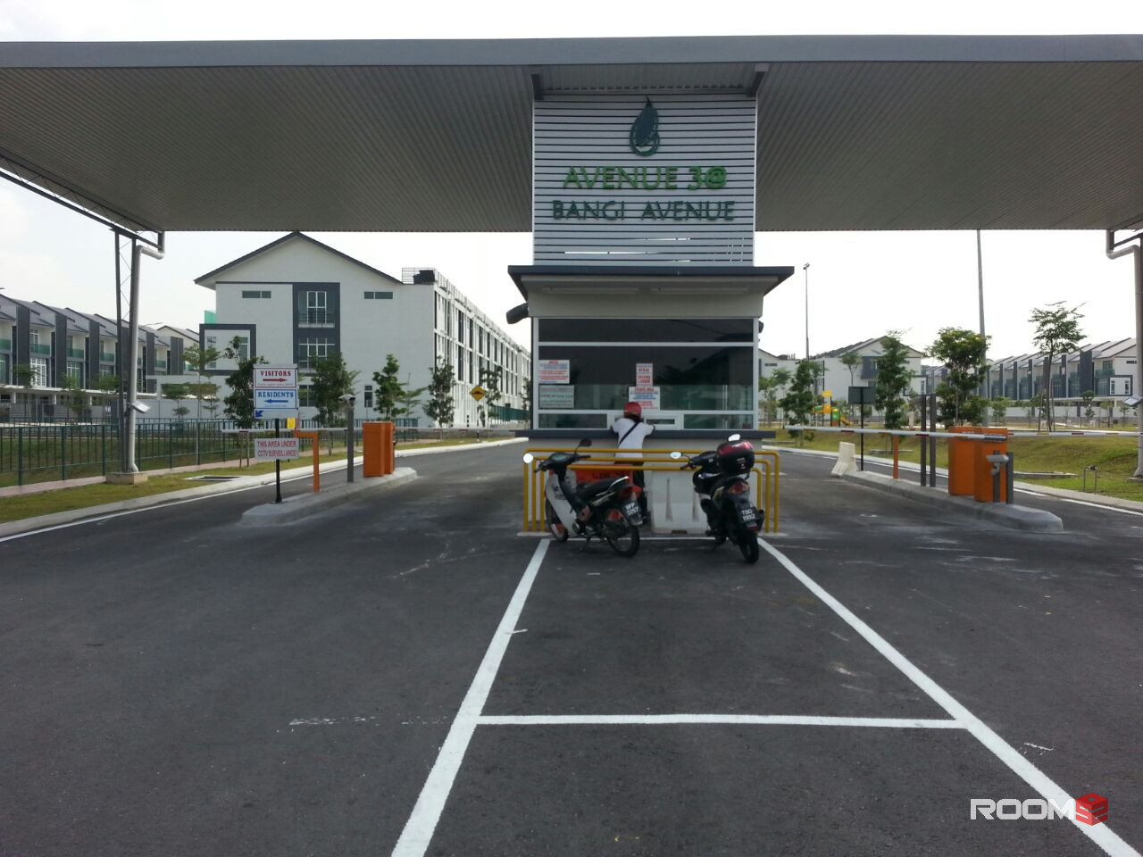 [Bilik sewa Cozy & Privacy], Bangi avenue 3 [Bilik Master] ,  [PEREMPUAN] , [KTM Bangi] Kuis , Bandar Seri Putra  UKM