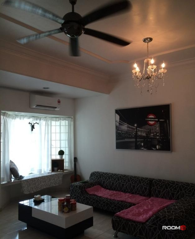 Taman Bukit Cheng 2-Storey House Middle Room Fully Furnished for Rent