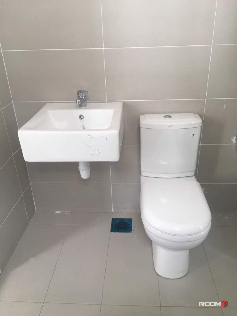 Single Room at Sendayan, Seremban, Bilik Sewa Seremban [30% OFFER 🌟👉 𝟏 𝐁𝐔𝐋𝐀𝐍 𝐃𝐄𝐏𝐎𝐒𝐈𝐓] Sendayan, Suriaman