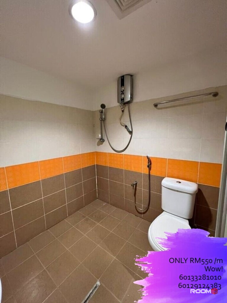 Ner MRT Kajang Hotel Room With Private Bath Room For Rent
