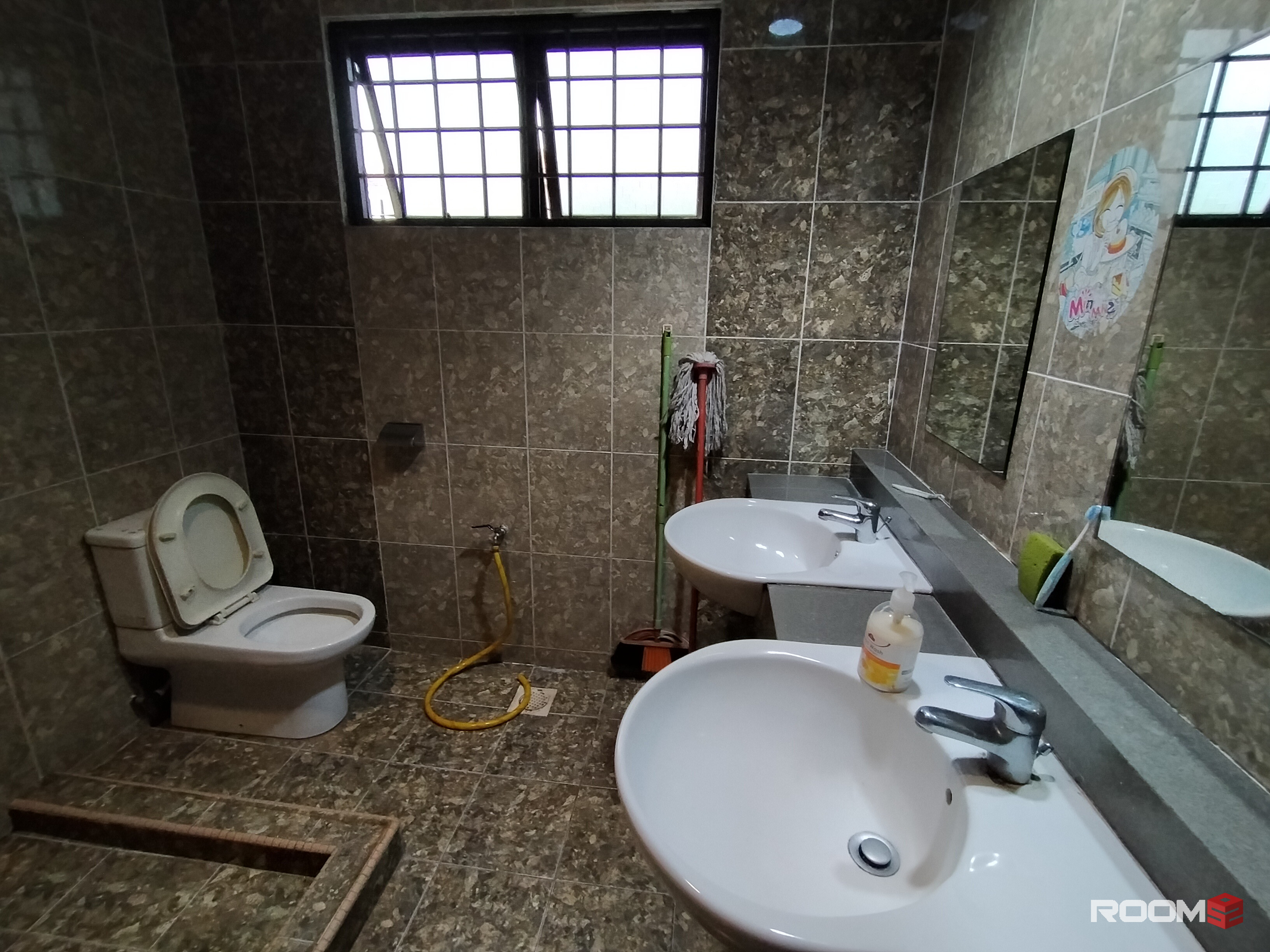 ✨✨Low Deposit Room For Rent On SEKSYEN 17 PETALING JAYA AREA✨✨