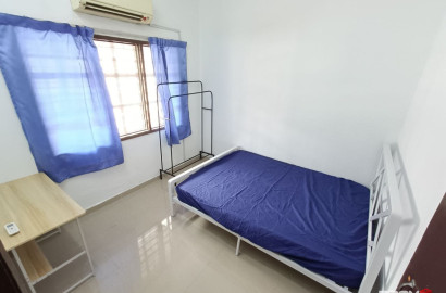 💥💥 🏡 [Zero Deposit]❗️HOME FEEL UNIT ❗️🏡 Middle Room for rent at Subang Jaya! 💫🛋️