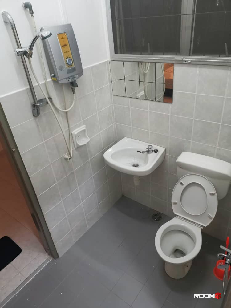 SINGLE ROOM @ USJ (Near LRT / Free Utilities) - Actual Unit Photo