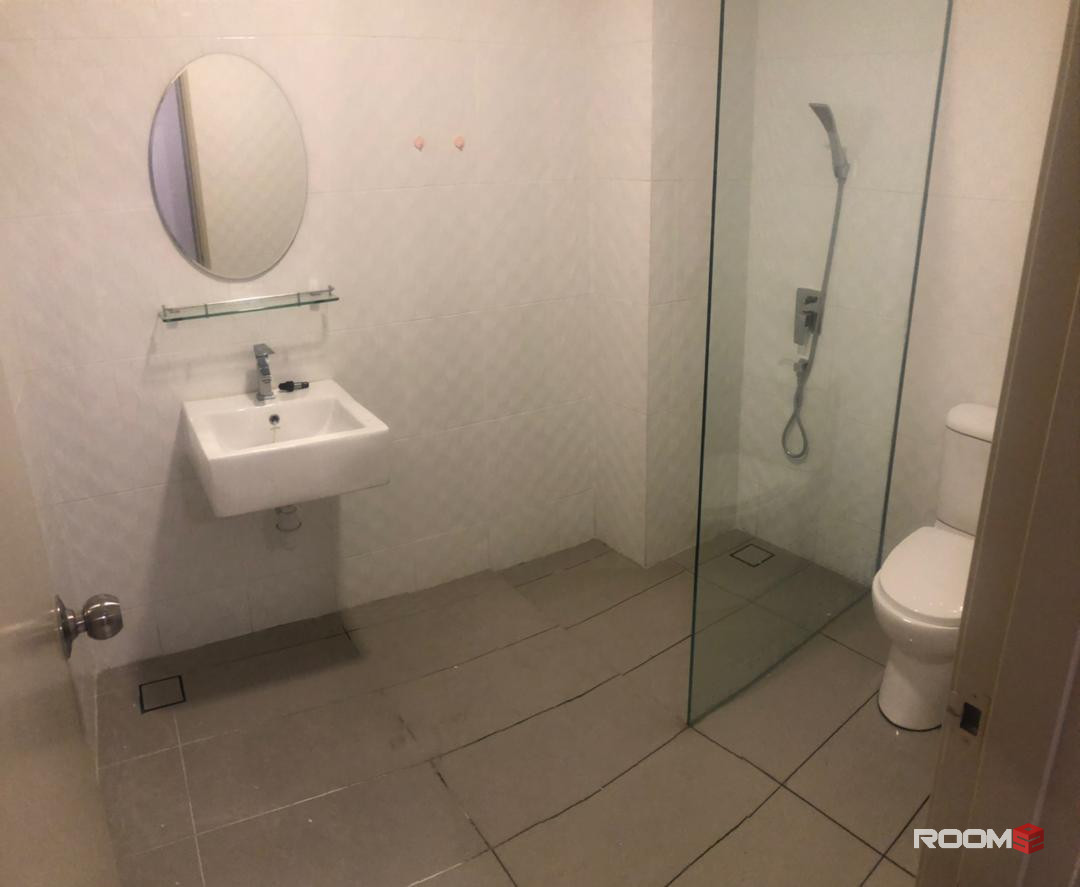 Amazing Middle Room Ready To Move In @ Puchong