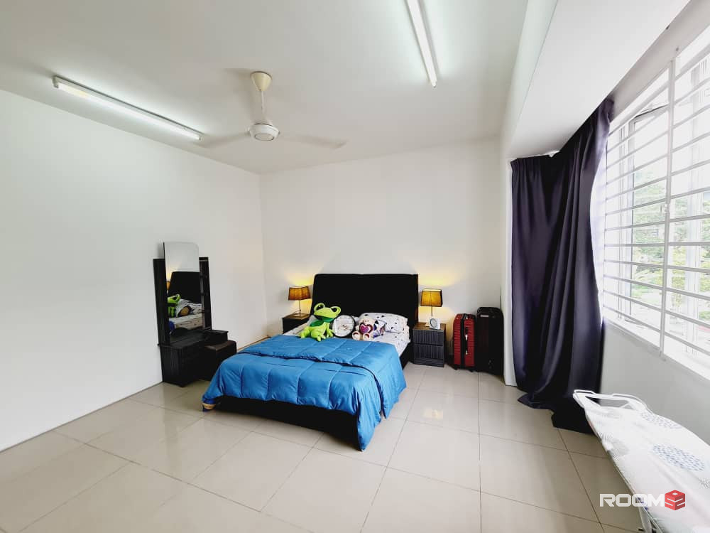 "𝐌𝐀𝐒𝐓𝐄𝐑 𝐑𝐎𝐎𝐌" at 👉 Taman Mesra Utama, Balakong, Bilik Sewa Balakong [Aircond 🔥] Tmn Mesra Utama, Symphony,