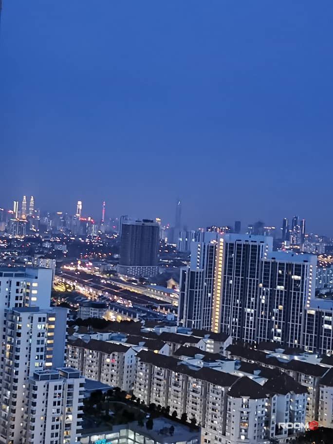 own balcony room kl view included parking kepong the henge